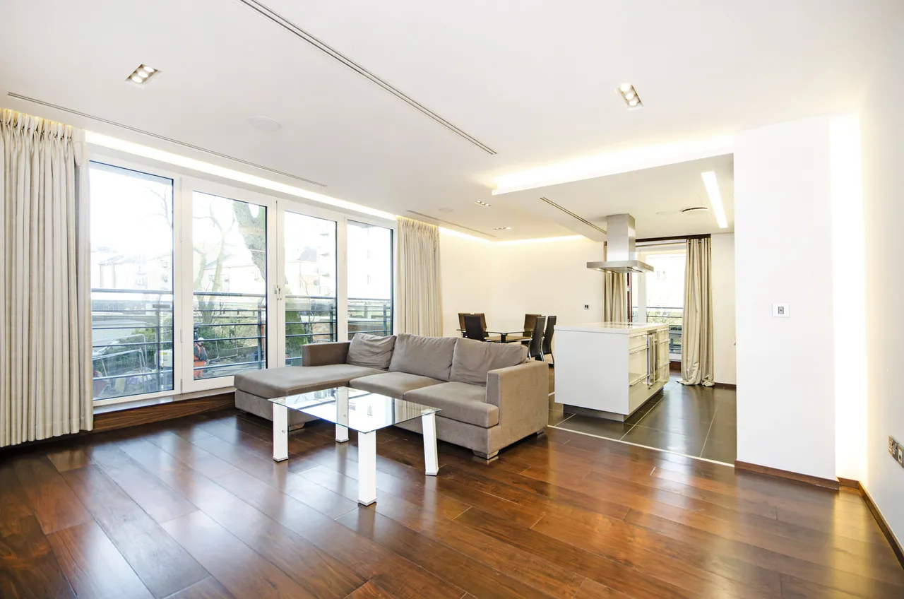 1D Atrium Apartments, 131 Park Road, London, photo 3