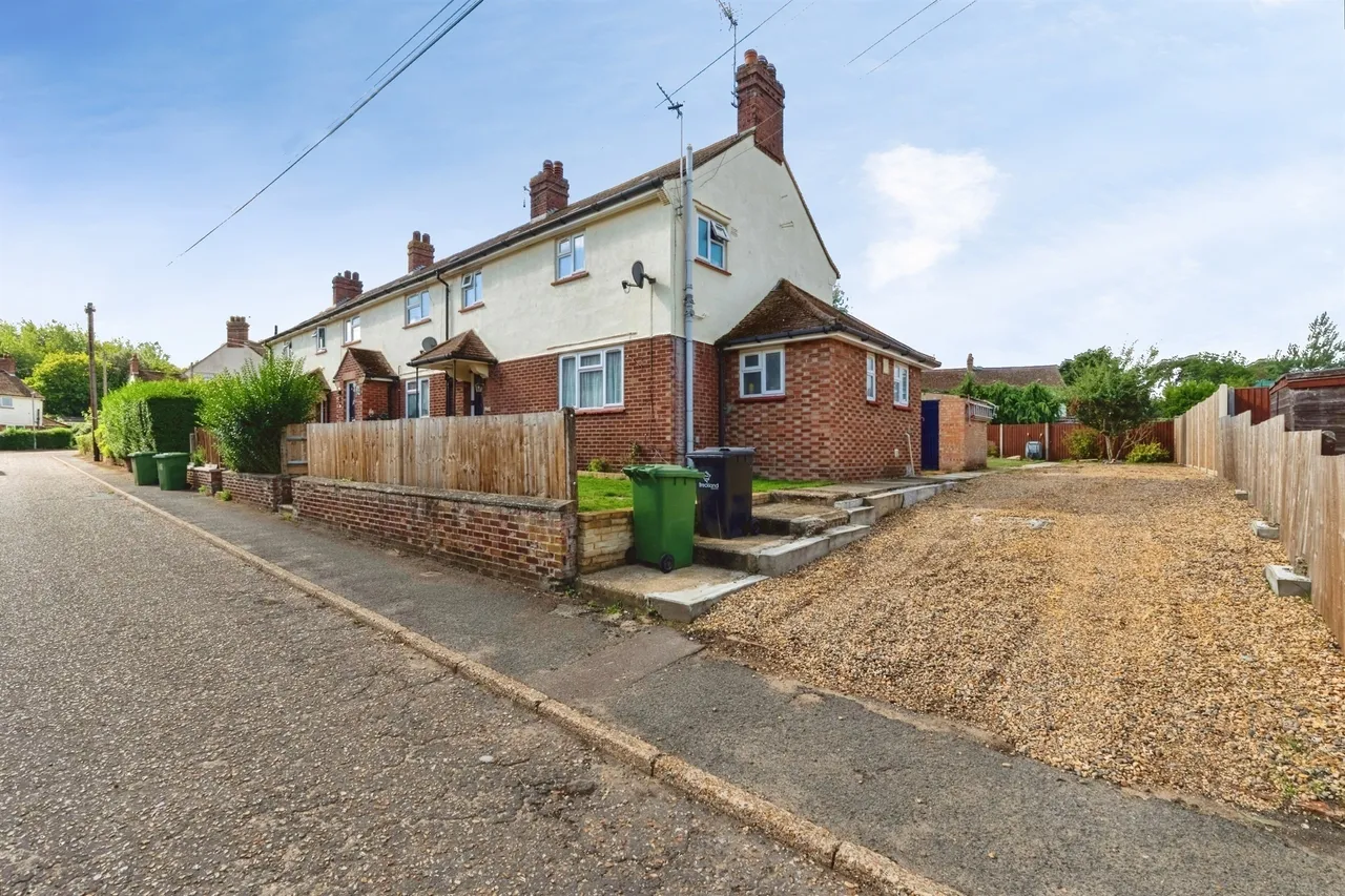 3 bed house for sale — Nelson Crescent, THETFORD