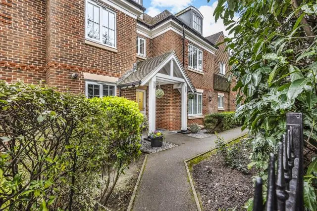 London Road, Sunningdale, SL5, photo 2