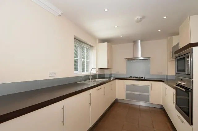 London Road, Sunningdale, SL5, photo 4
