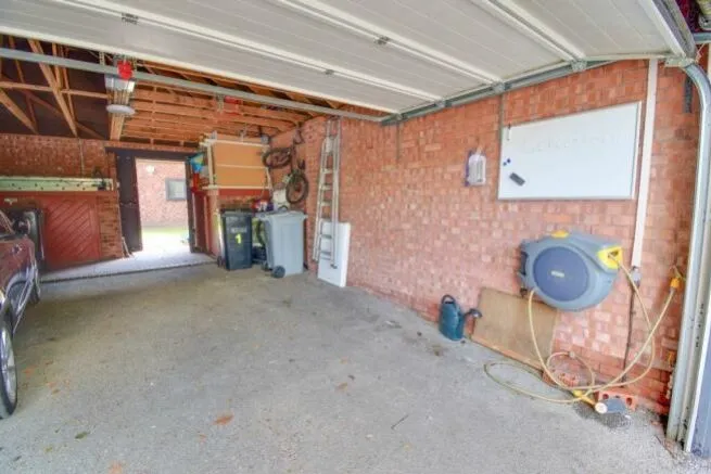 Knutsford Road, Wilmslow, SK9, photo 11