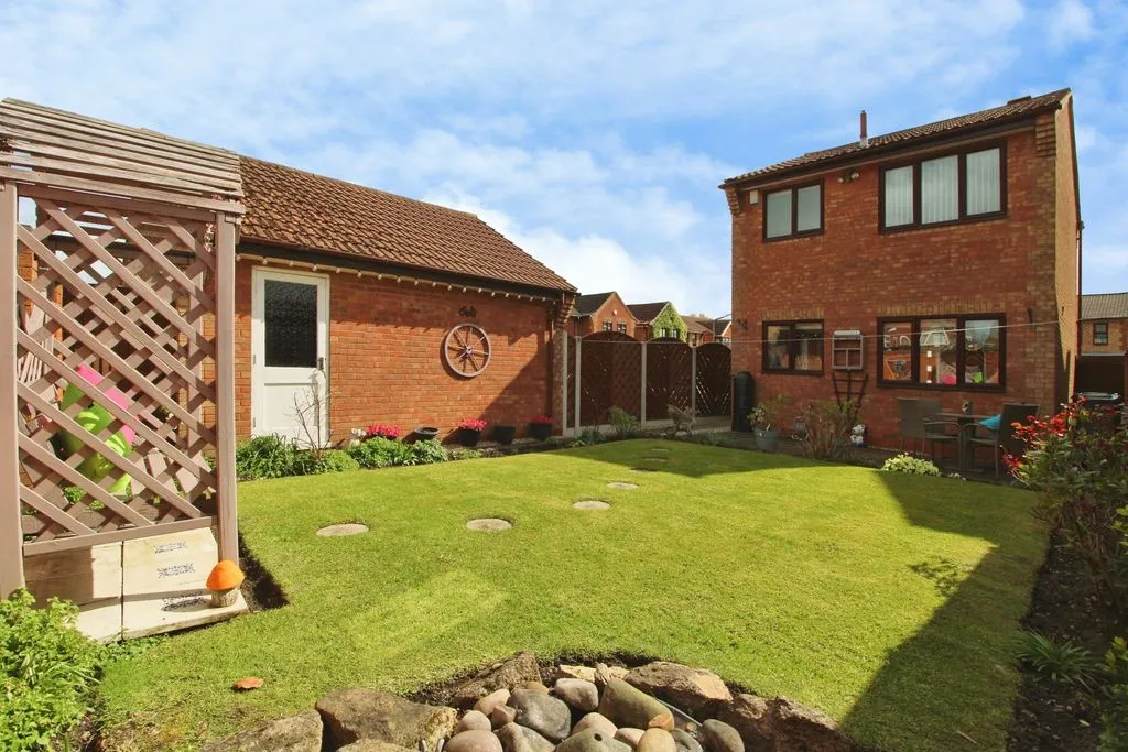 Watermeadow Drive, Shelfield, WS4, photo 14
