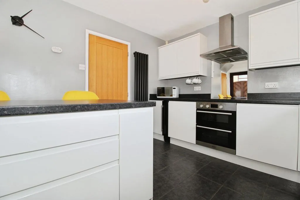 Watermeadow Drive, Shelfield, WS4, photo 6