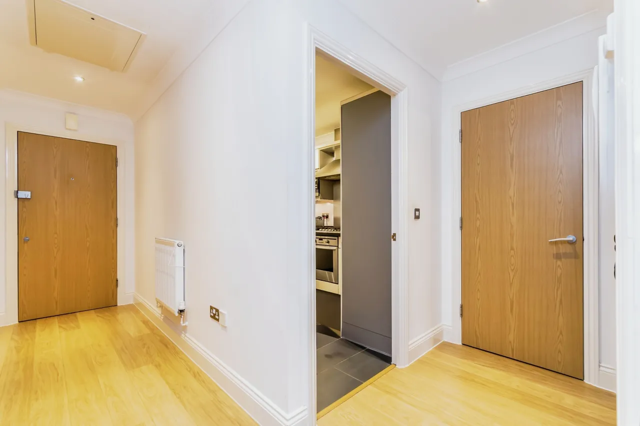 Croydon Road, Caterham, Surrey, CR3, photo 6