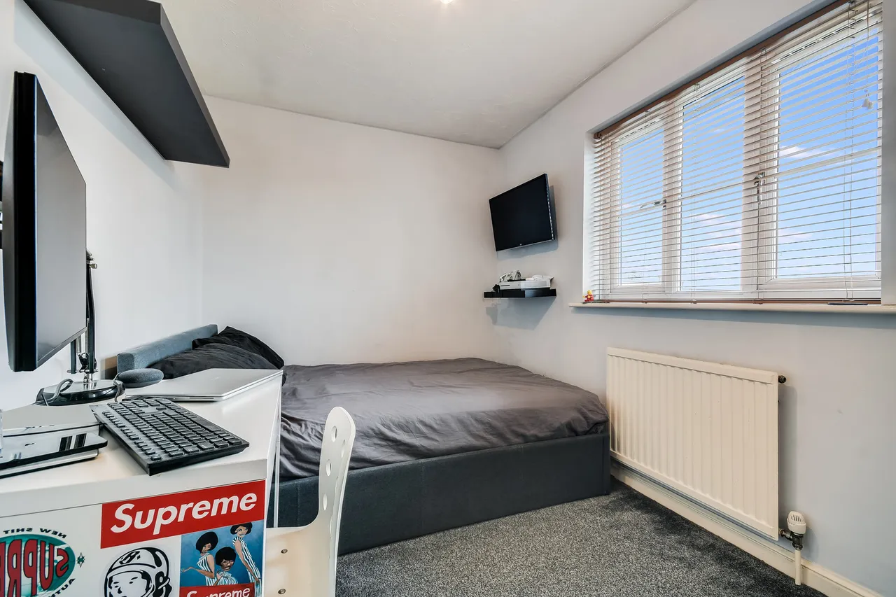Stanley Rise, Chelmer Village, CM2, photo 13