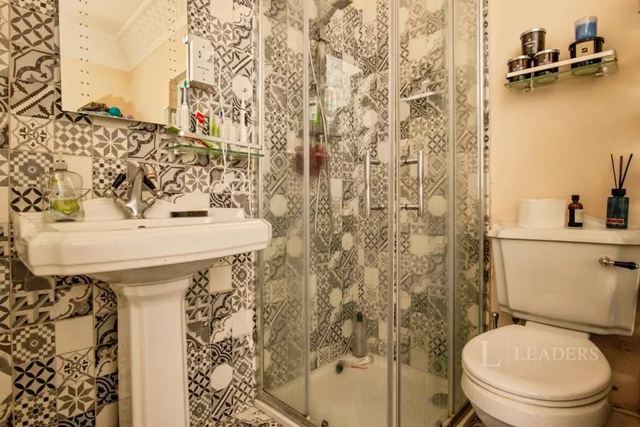 Elmfield Gardens, Battenhall, WR5, photo 12