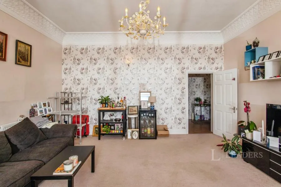 Elmfield Gardens, Battenhall, WR5, photo 6