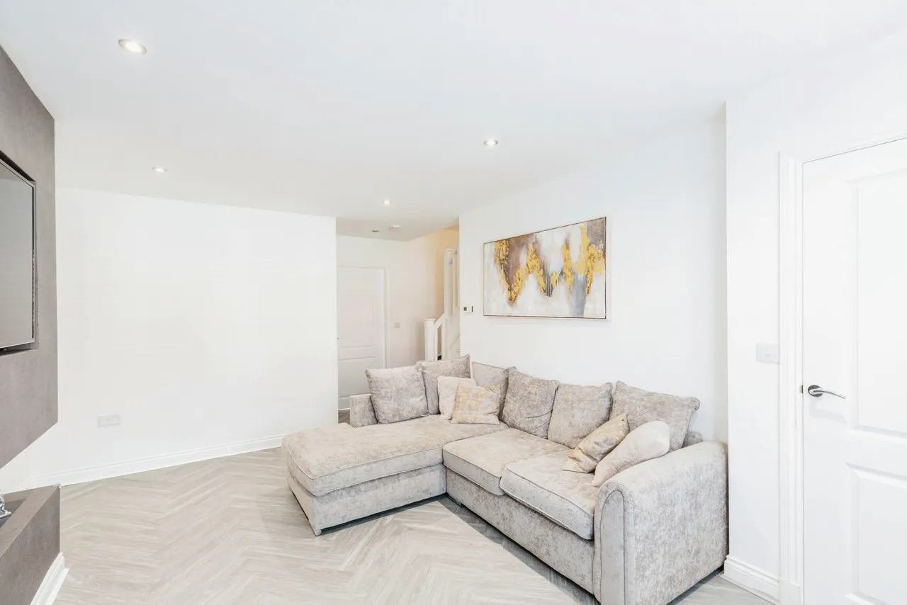 Norshaw Crescent, Preston, photo 7