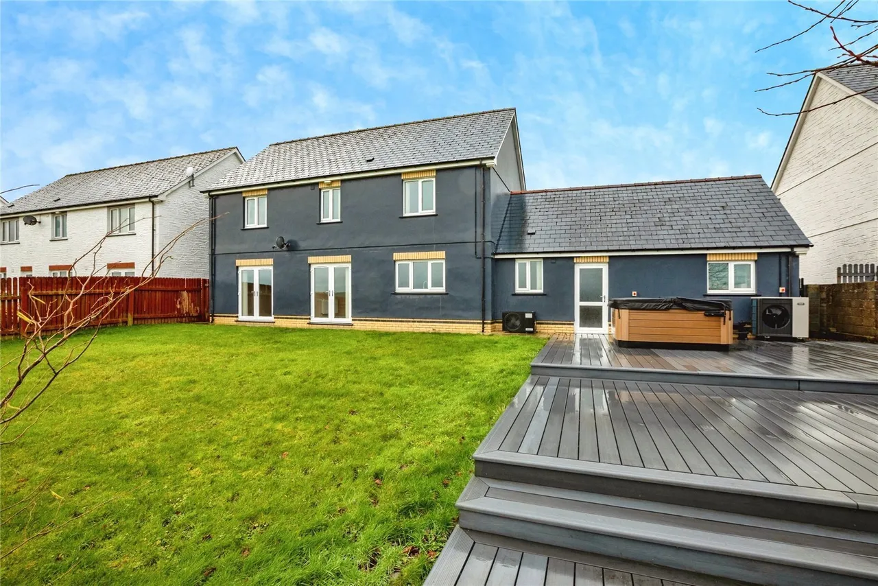 Bowls Road, Blaenporth, SA43, photo 23