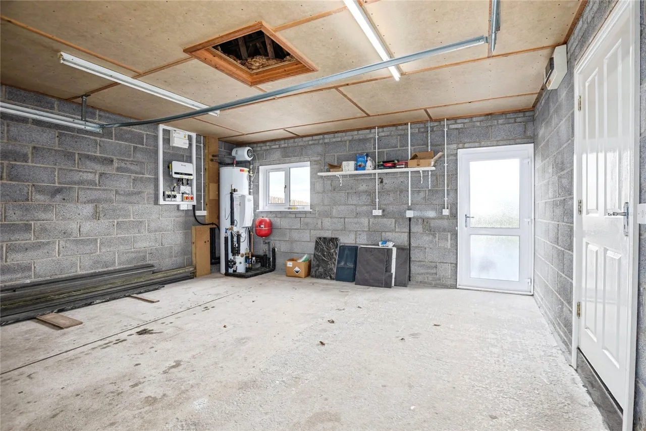 Bowls Road, Blaenporth, SA43, photo 31