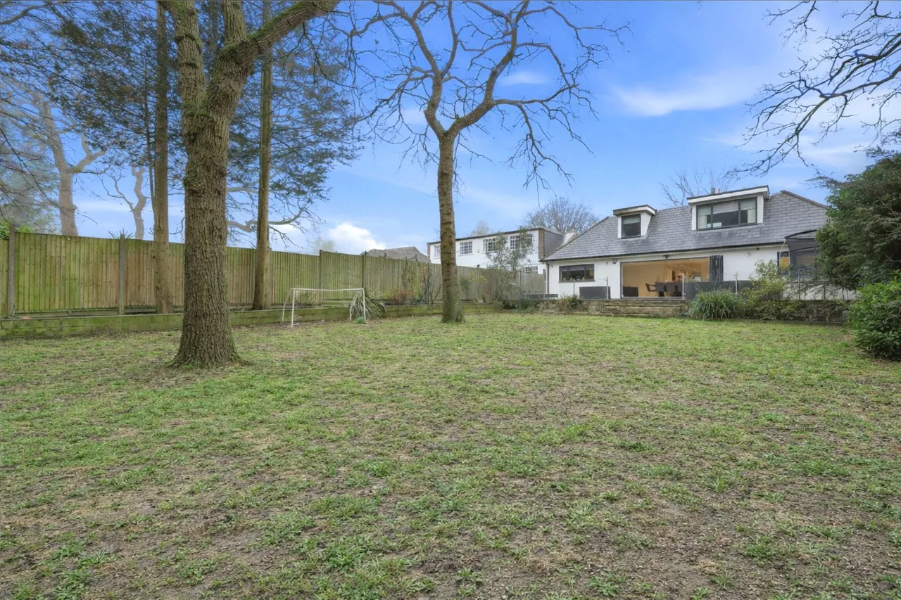 Bracken Drive, Chigwell, IG7, photo 37