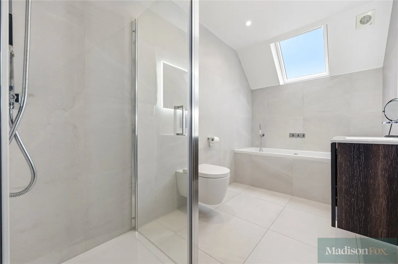 Bracken Drive, Chigwell, IG7, photo 34
