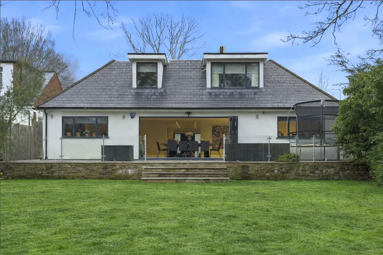 Bracken Drive, Chigwell, IG7, photo 38