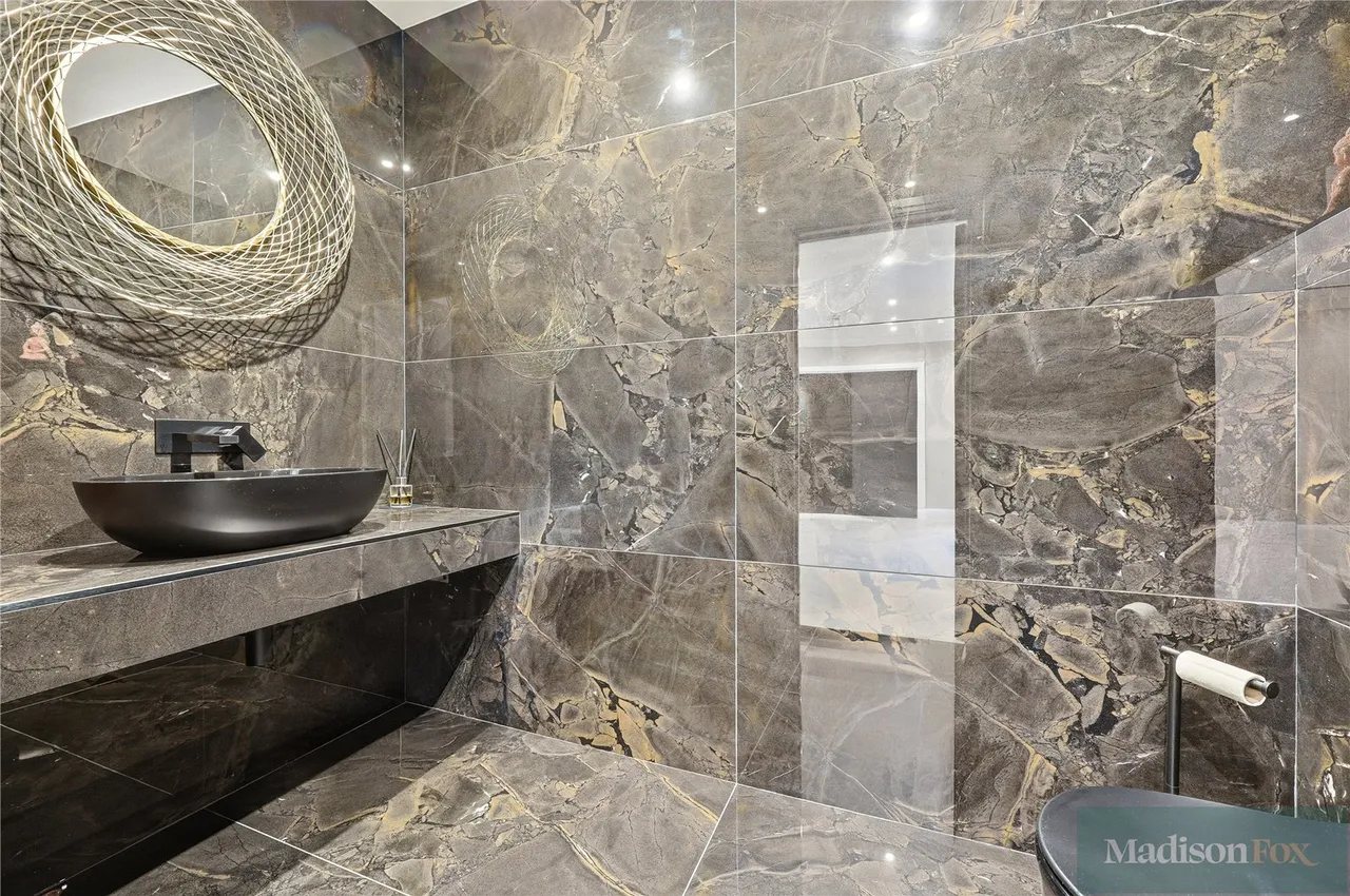 Bracken Drive, Chigwell, IG7, photo 31