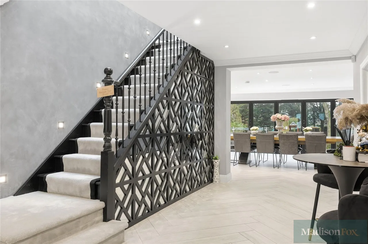 Bracken Drive, Chigwell, IG7, photo 22
