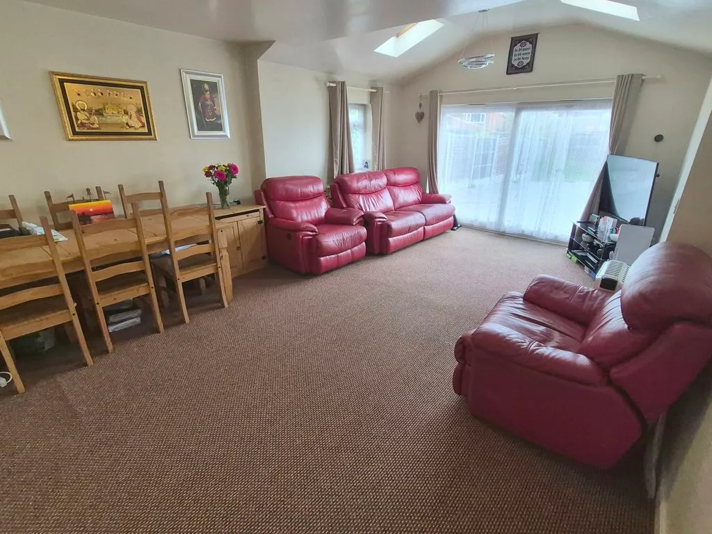 Lingfield Avenue, Great Barr, B44, photo 2