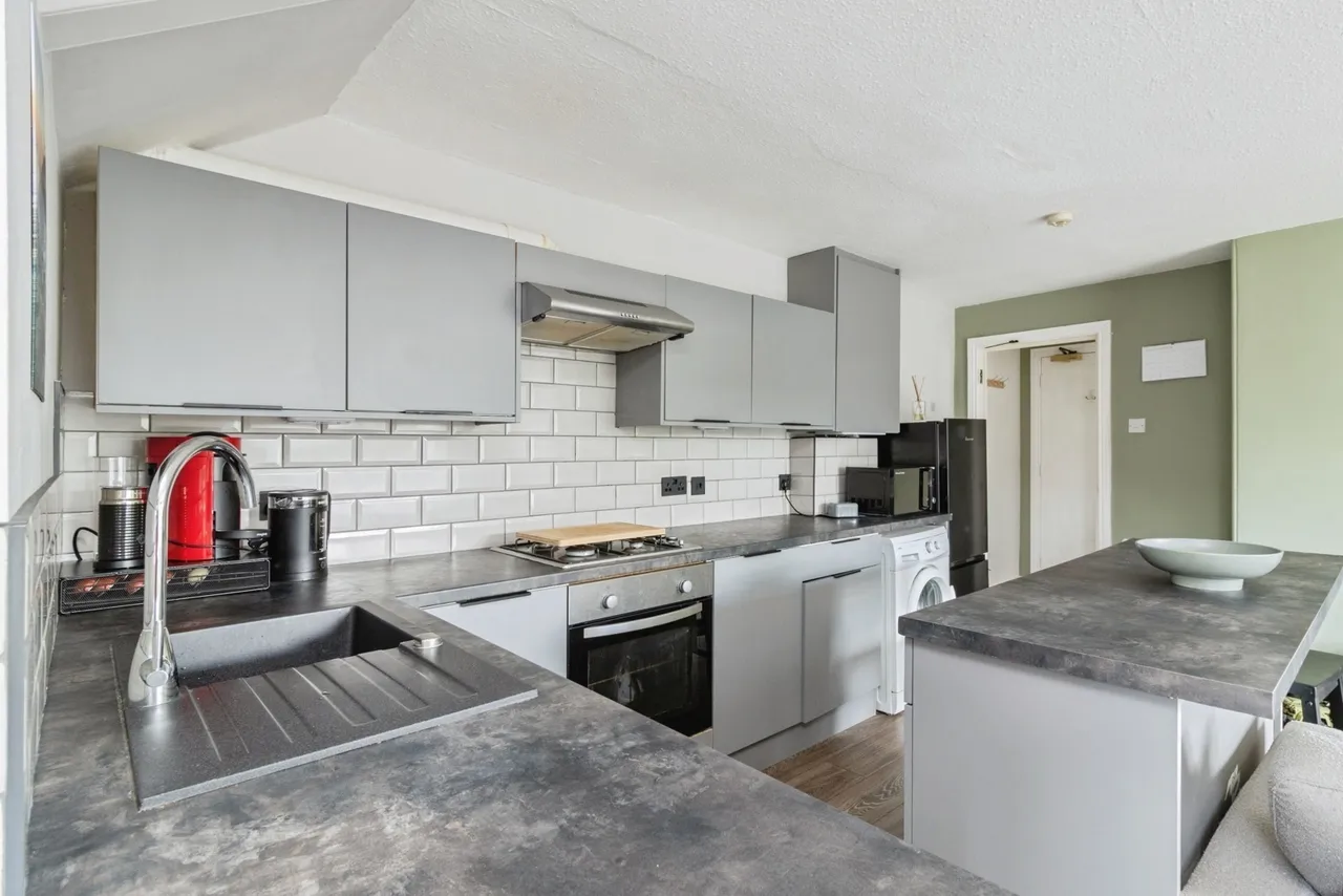 Torwood Gardens Road, Torquay, TQ1, photo 9