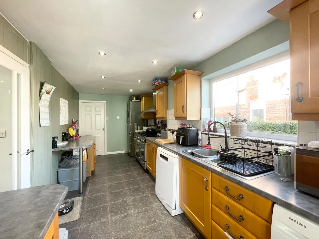 Chester Road, Whitby, CH65, photo 9