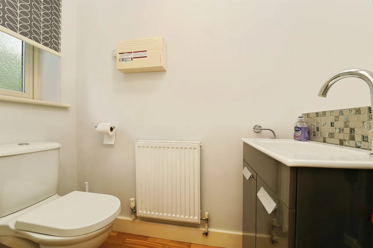 Old Orchard Lane, Colwall, WR13, photo 16