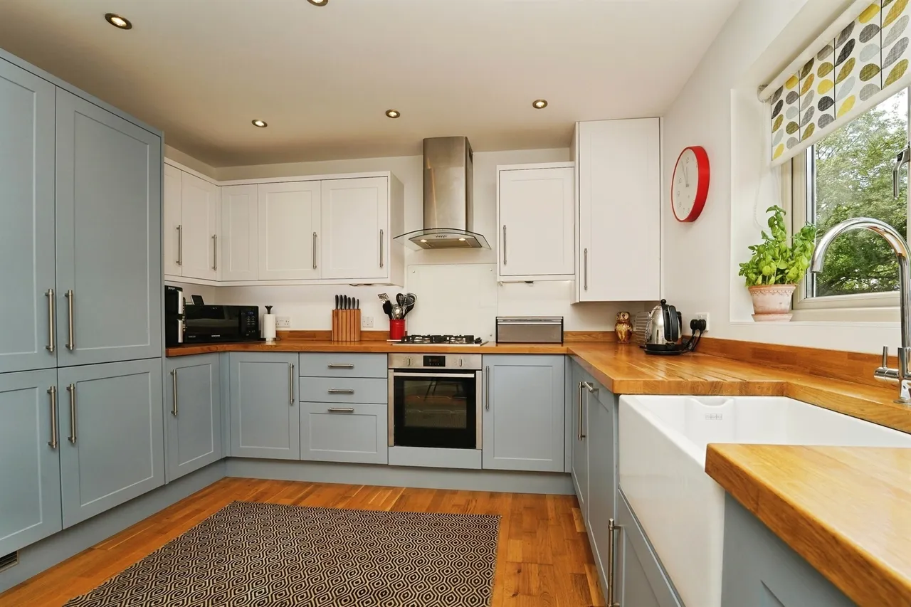 Old Orchard Lane, Colwall, WR13, photo 3