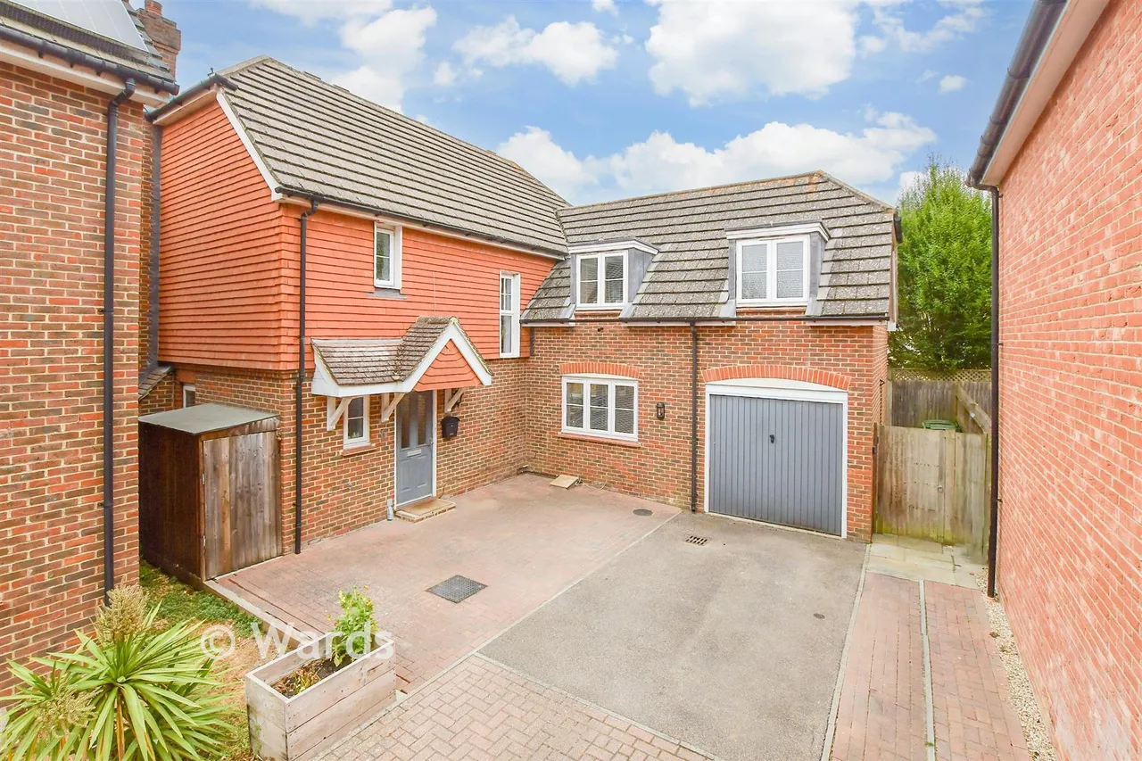 4 bed house for sale, Beech Court Gardens, Maidstone, ME15