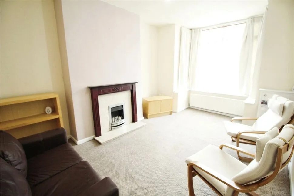 Darley Avenue, Farnworth, Bolton, BL4, photo 2