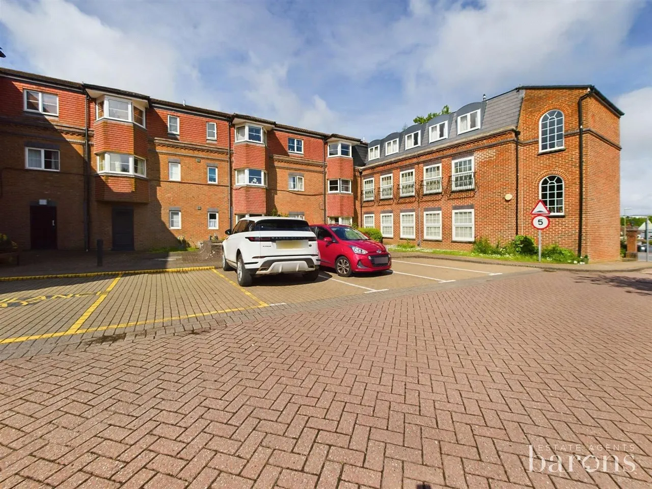 Westdeane Court, Basingstoke, RG21, photo 7