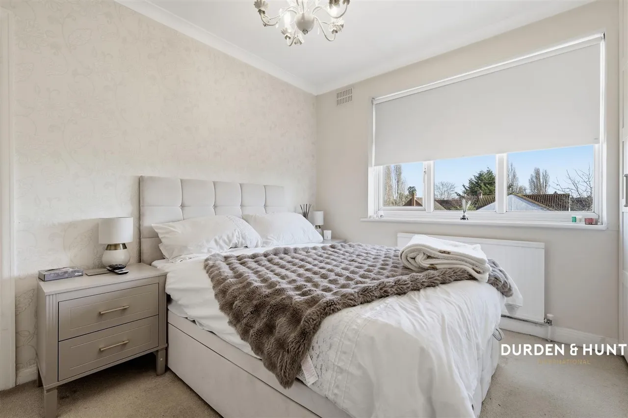 Roding Lane North, Woodford Green, IG8, photo 9