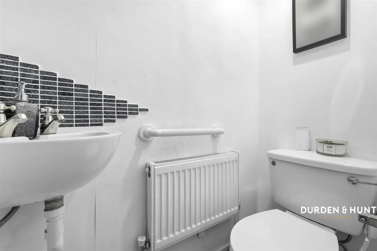 Roding Lane North, Woodford Green, IG8, photo 8