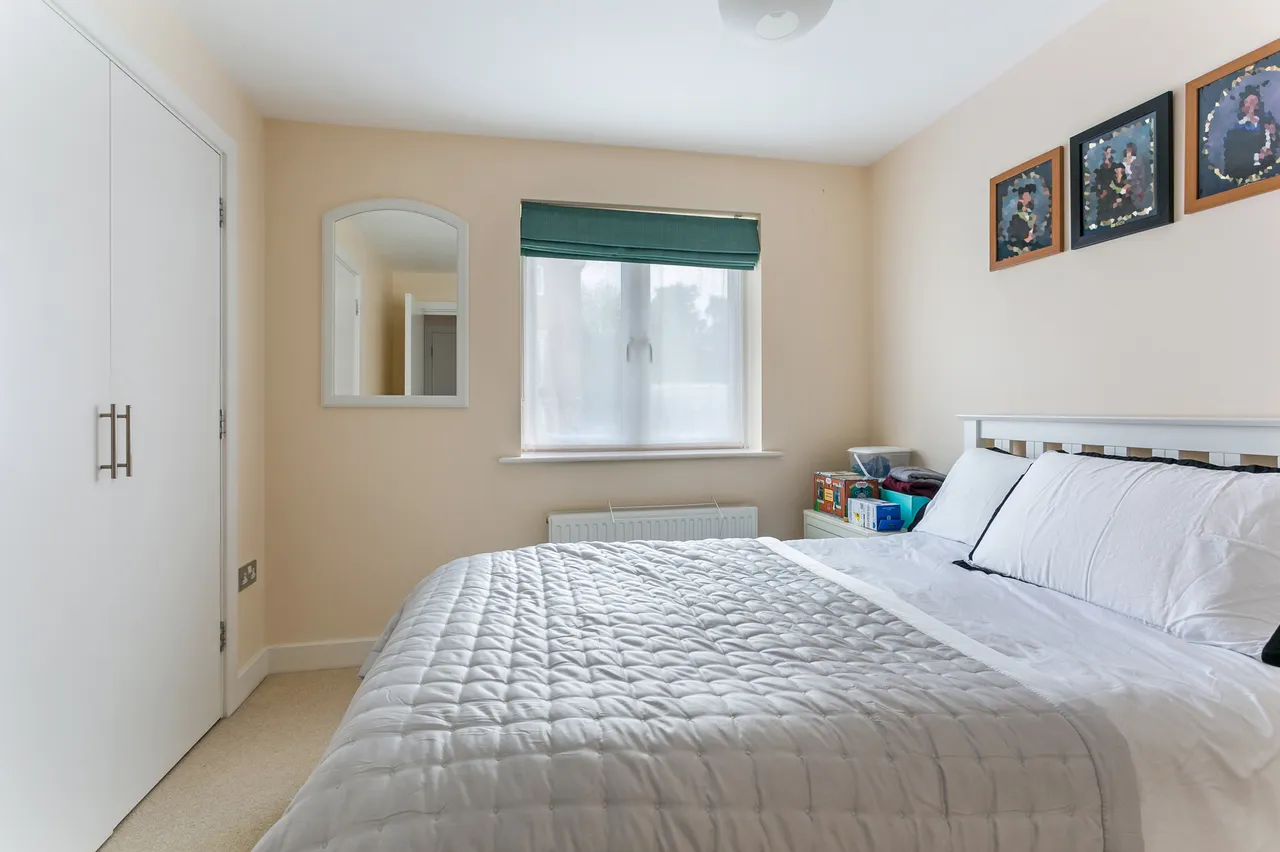 Longbourn, Windsor, SL4, photo 11