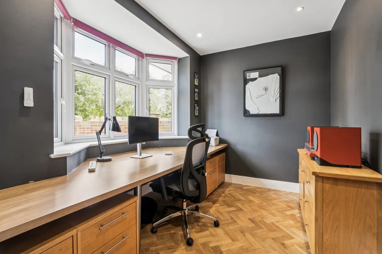 Queenswood Drive, Hitchin, SG4, photo 10