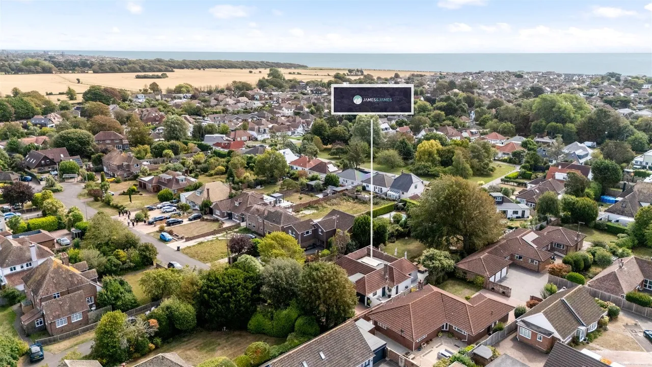 Grange Park, Ferring, Worthing, photo 26