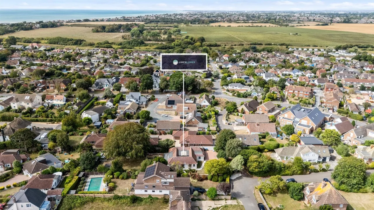 Grange Park, Ferring, Worthing, photo 31