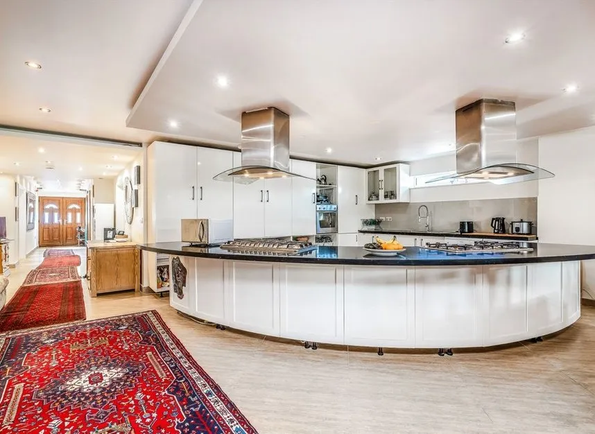 Great West Road, Isleworth, TW7, photo 4