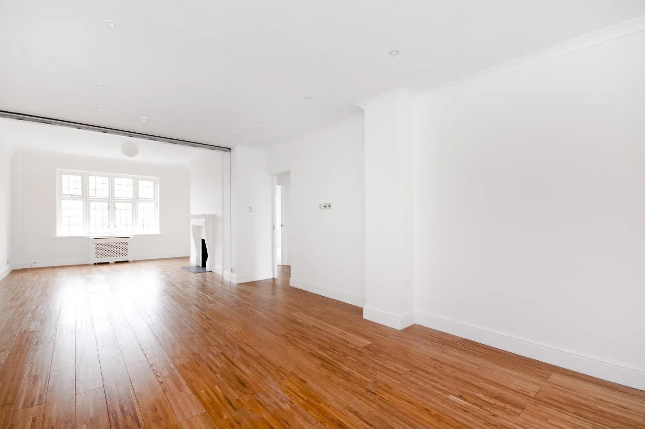 4 bed flat to rent, Wellington Road, London, NW8