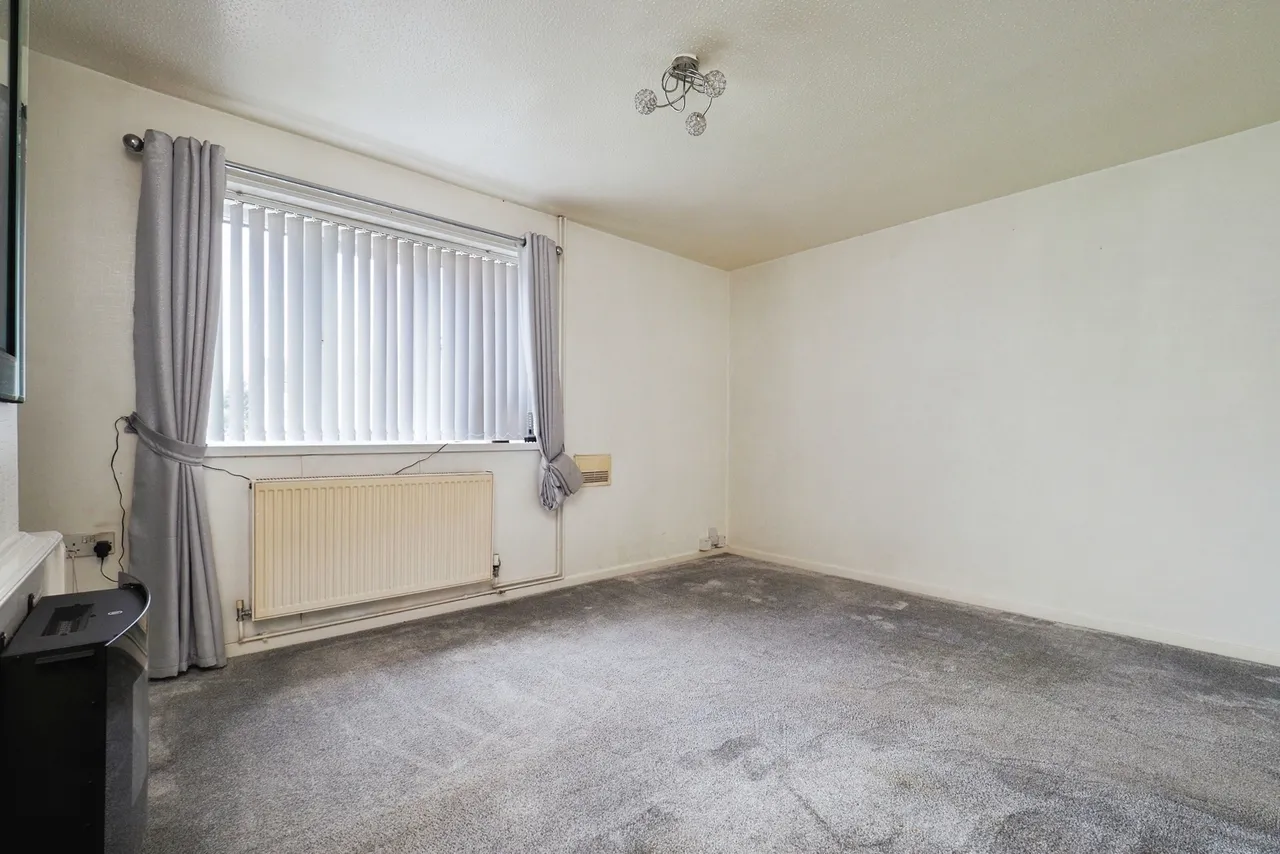 Porter Close, Clifton, Nottingham, NG11, photo 8