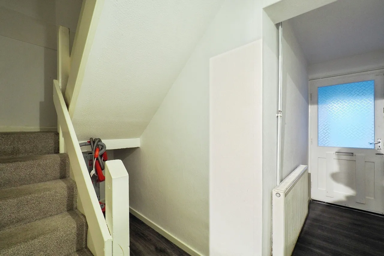 Porter Close, Clifton, Nottingham, NG11, photo 10