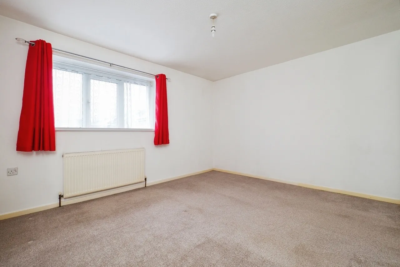 Porter Close, Clifton, Nottingham, NG11, photo 14