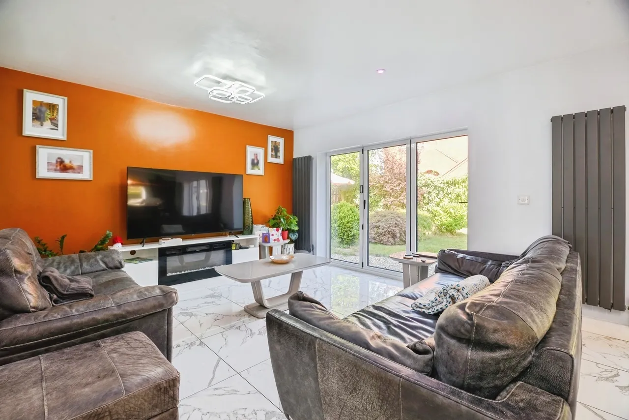 Langbaurgh Road, YARM, Cleveland, TS15, photo 4