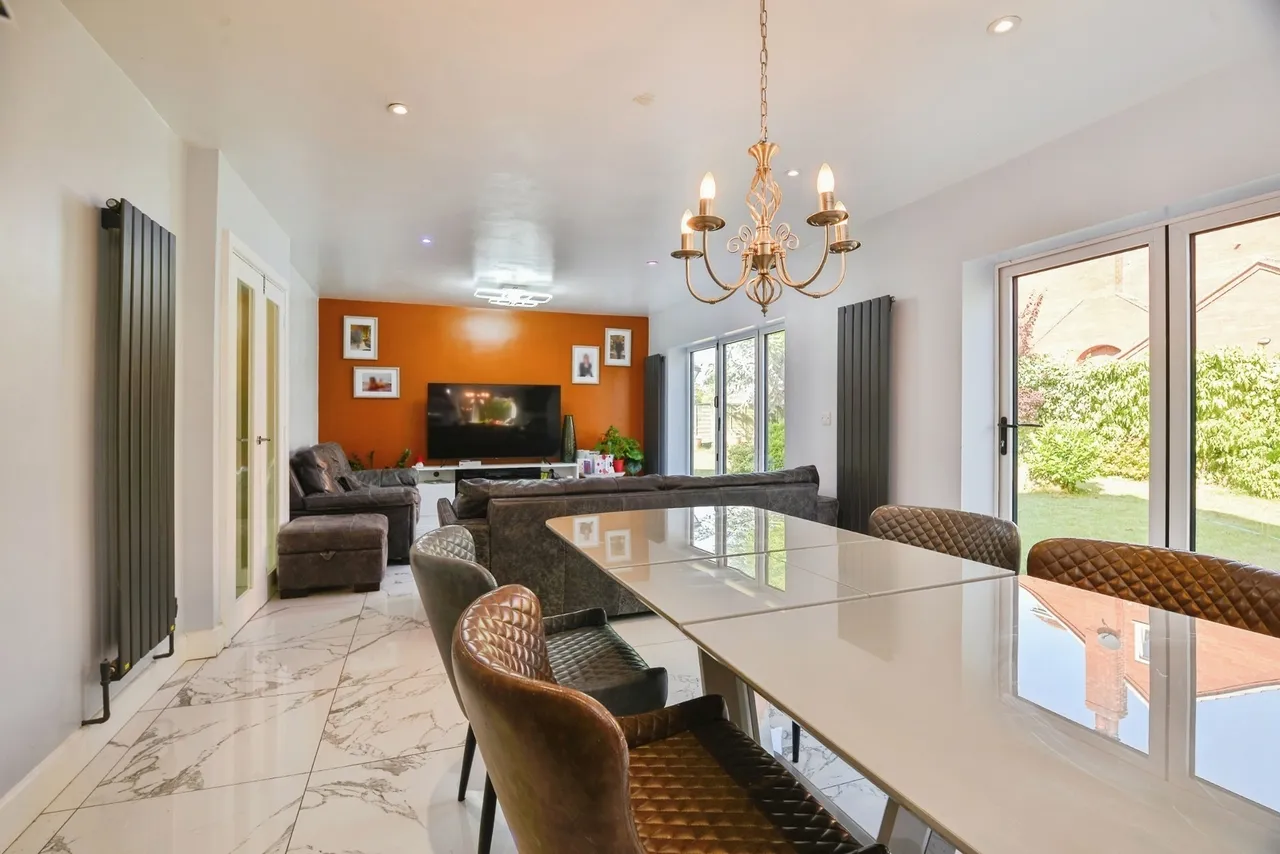 Langbaurgh Road, YARM, Cleveland, TS15, photo 5