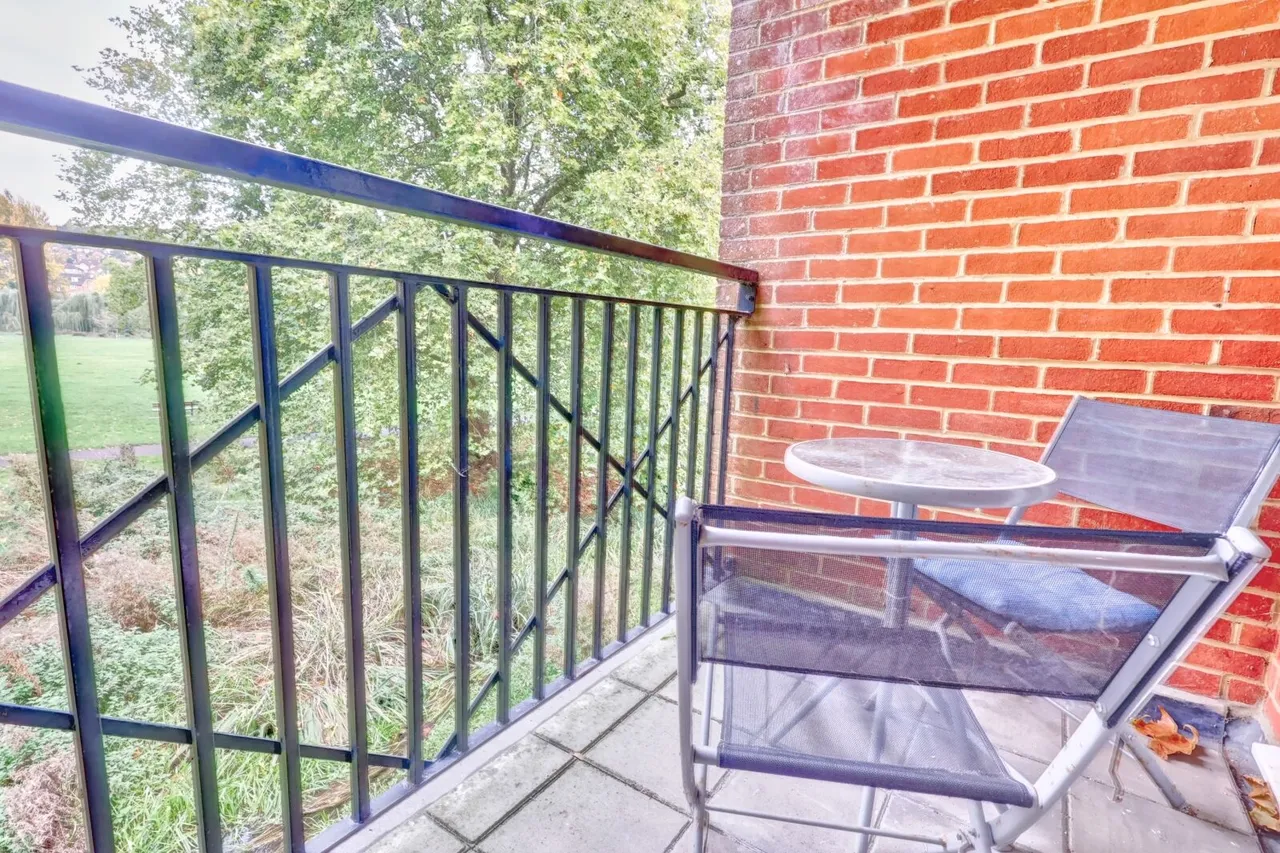 Fryers Lane, High Wycombe, HP12, photo 10