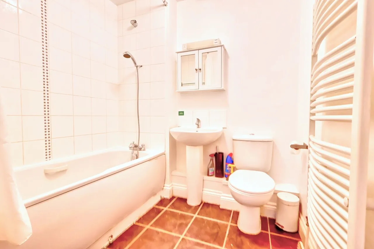 Fryers Lane, High Wycombe, HP12, photo 8