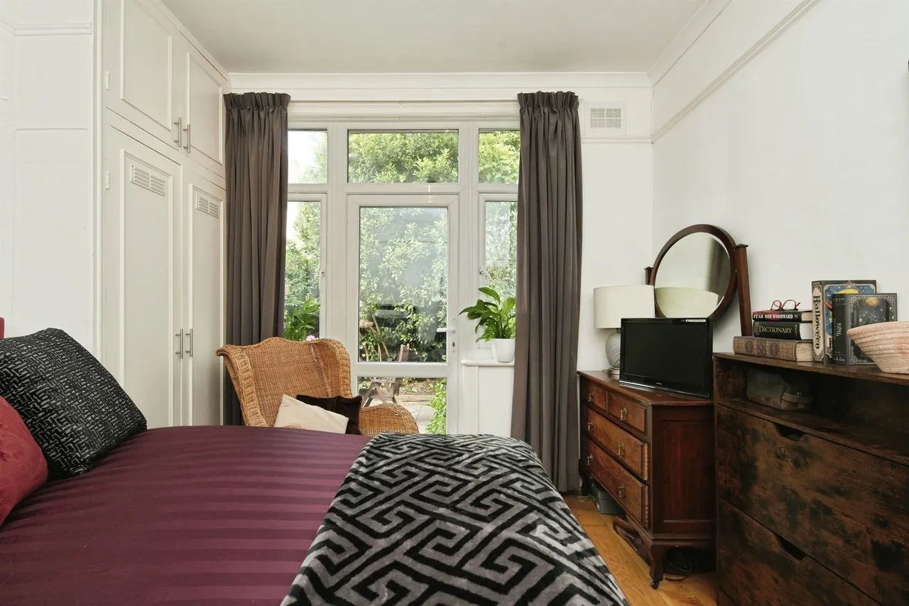 Glendale Road, Hove, photo 11