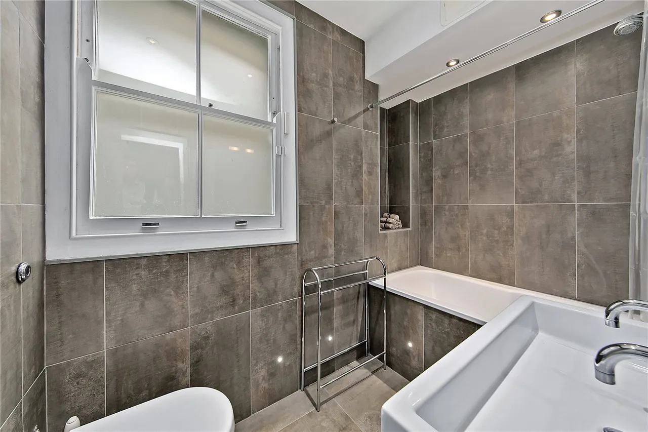 Pagoda Avenue, Richmond, TW9, photo 11
