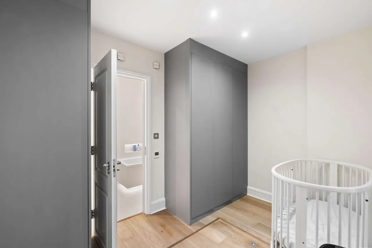 Marney Road, London, SW11, photo 11