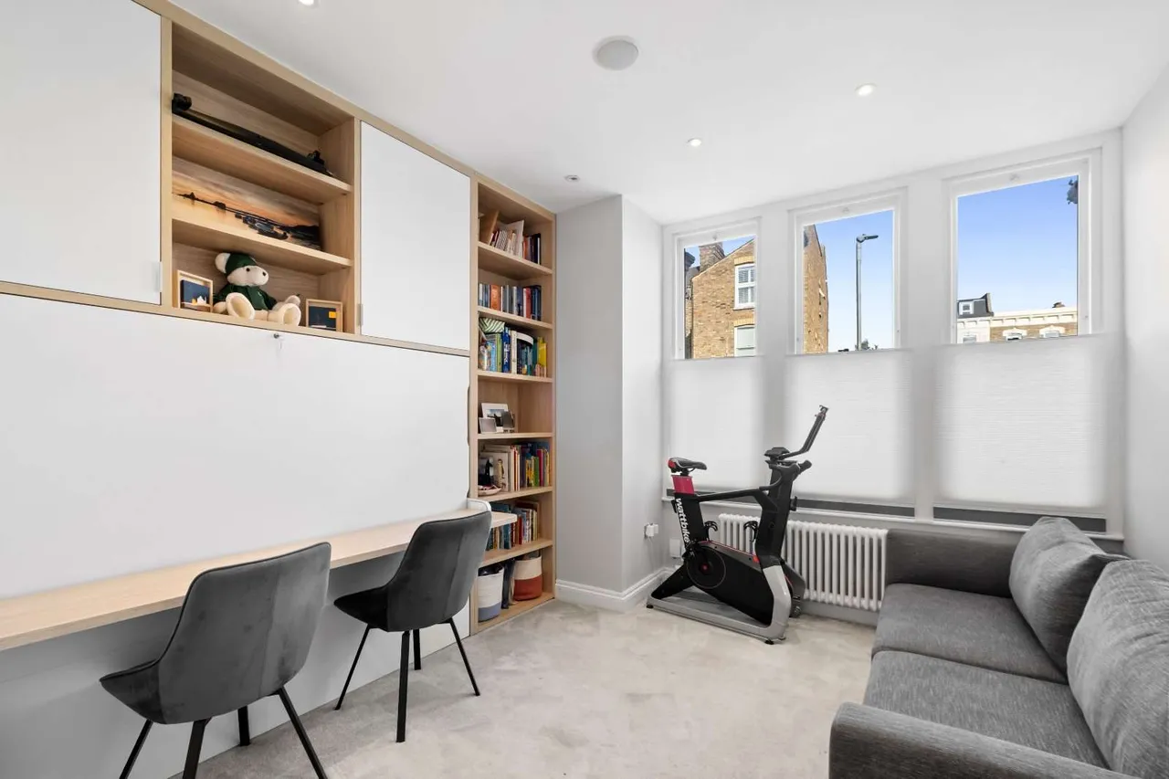 Marney Road, London, SW11, photo 7