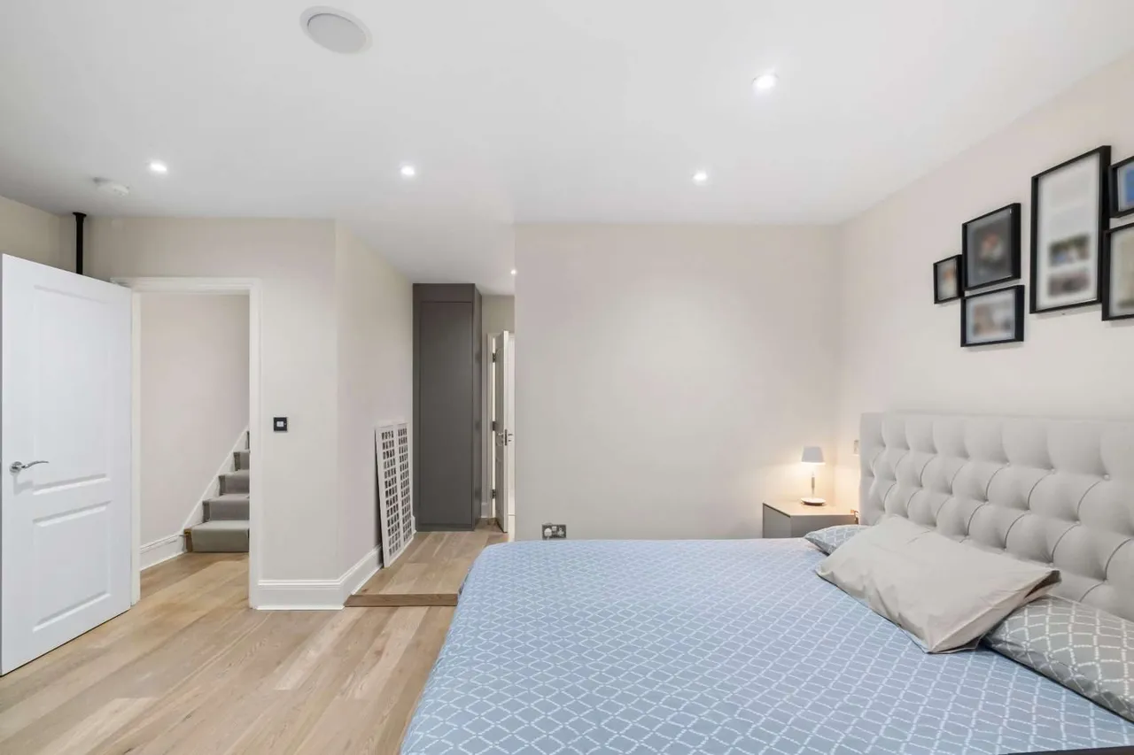 Marney Road, London, SW11, photo 10