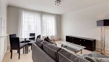 2 bed flat to rent, Fulham Road, Chelsea, SW3