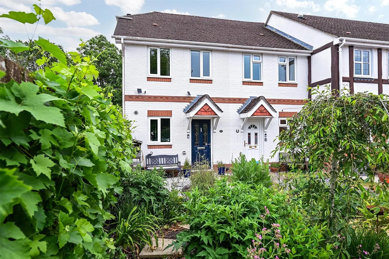 Pound Meadow, Sherfield-on-Loddon, Hook, Hampshire, RG27 0EP, photo 19
