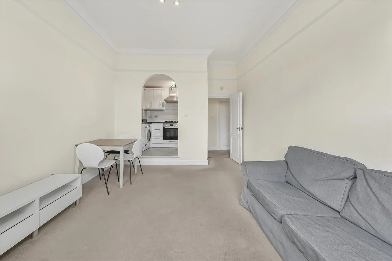 Compayne Gardens South Hampstead, London NW6 3DG, photo 6